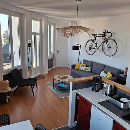 Appartement Lumineux Dans Les Hauts De Recouvrance Brest Exterior photo