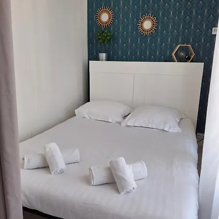 Appartement Lumineux Dans Les Hauts De Recouvrance Brest Exterior photo