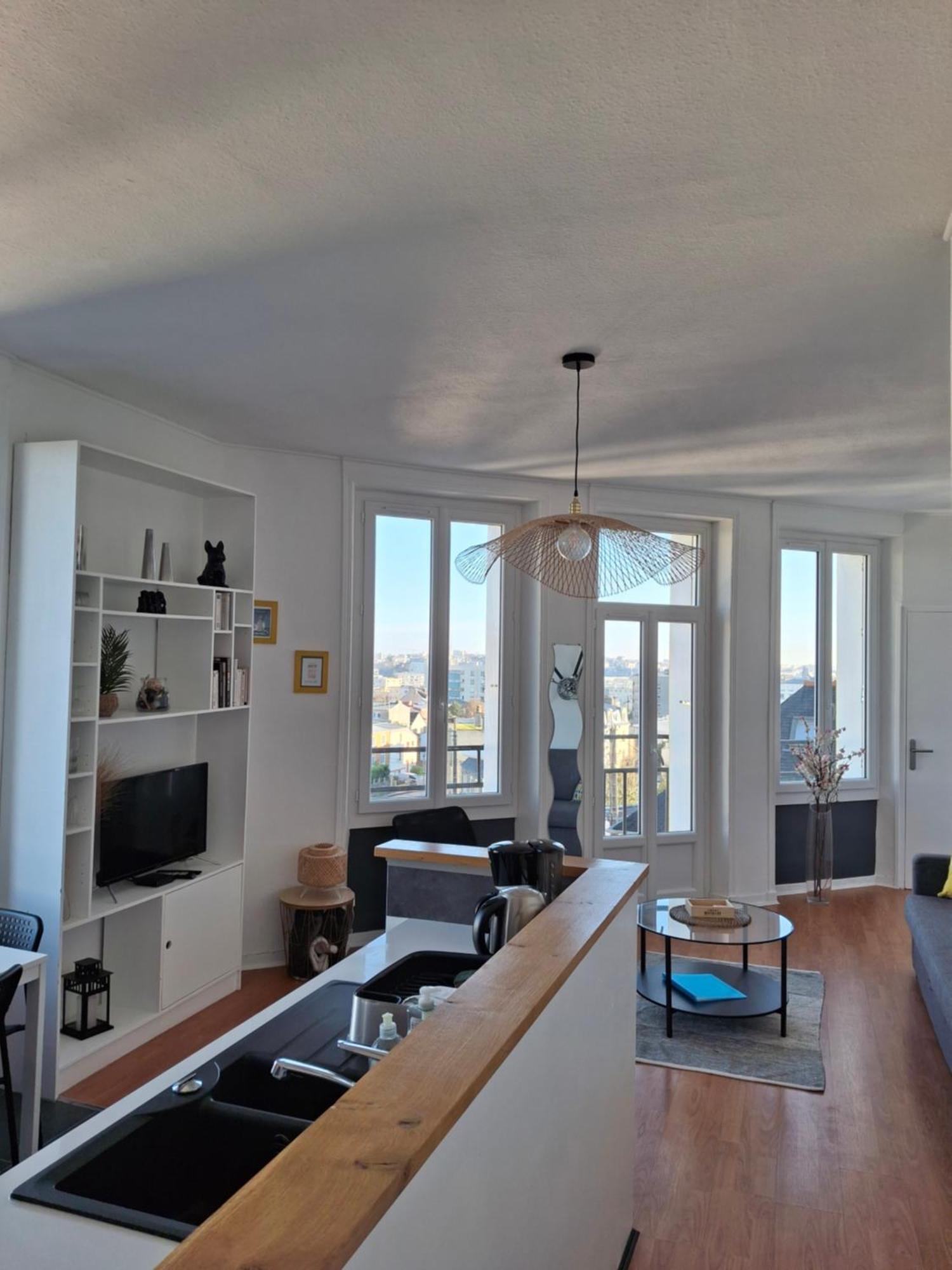 Lumineux Dans Les Hauts De Recouvrance Appartement *