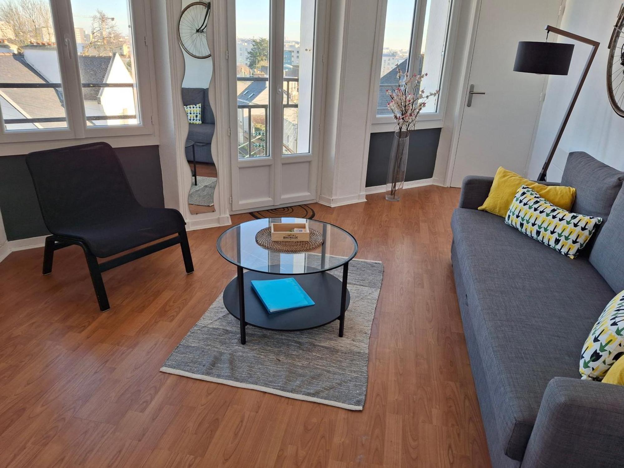 Appartement Lumineux Dans Les Hauts De Recouvrance
